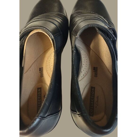 Collection by Clarks Black Cushioned Slip-On Shoes With Buckle Detail Size 7M - Picture 5 of 10